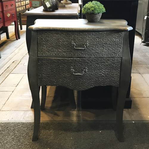 Cómoda bombe chica relieve